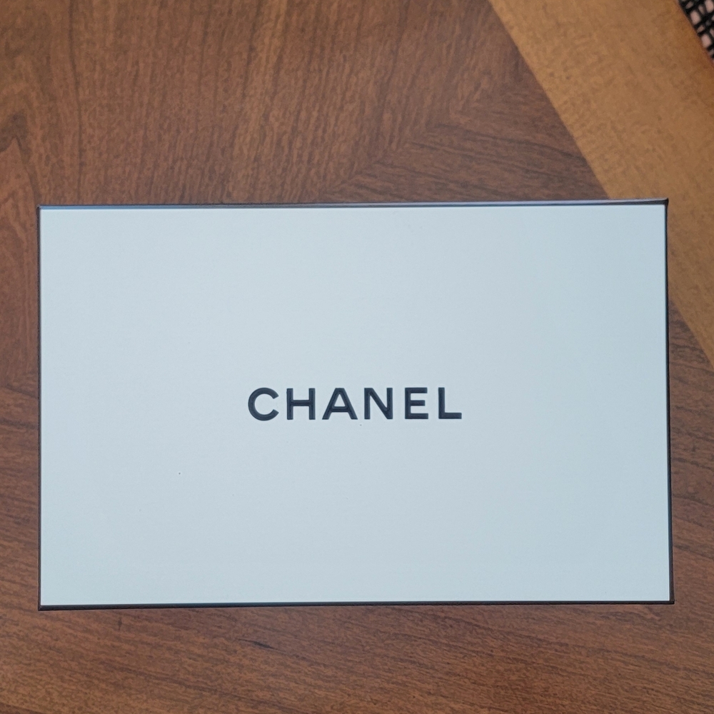 Chanel White Gift Box